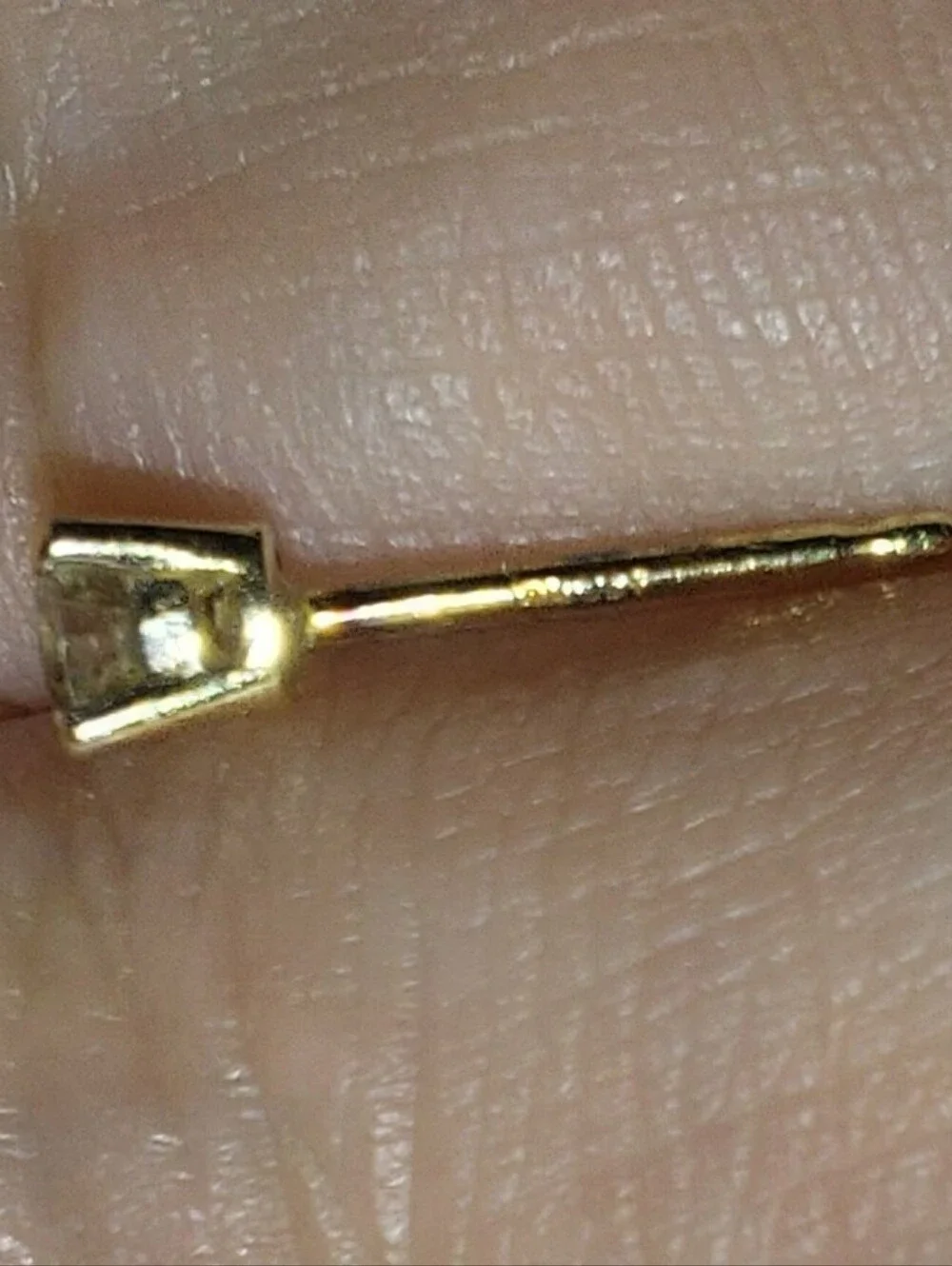 Simply Whispers 14k Gold 1/4 Carat Diamond Stud Earrings